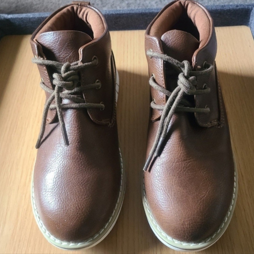 Steve Madden Boy's Major Chukka Boot